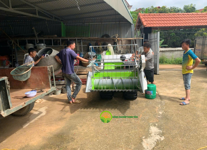        Kinh nghiệm mua máy gặt lúa mini cũ 3